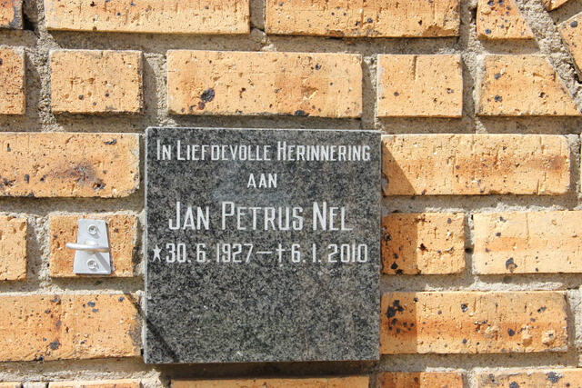 NEL Jan Petrus 1927-2010