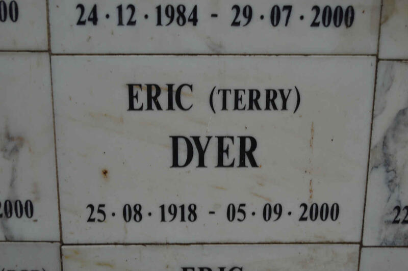 DYER Eric 1918-2000