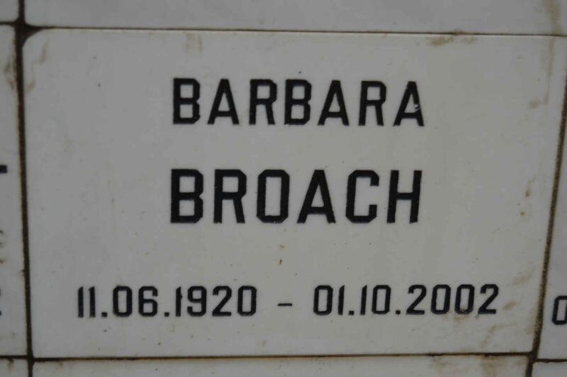 BROACH Barbara 1920-2002