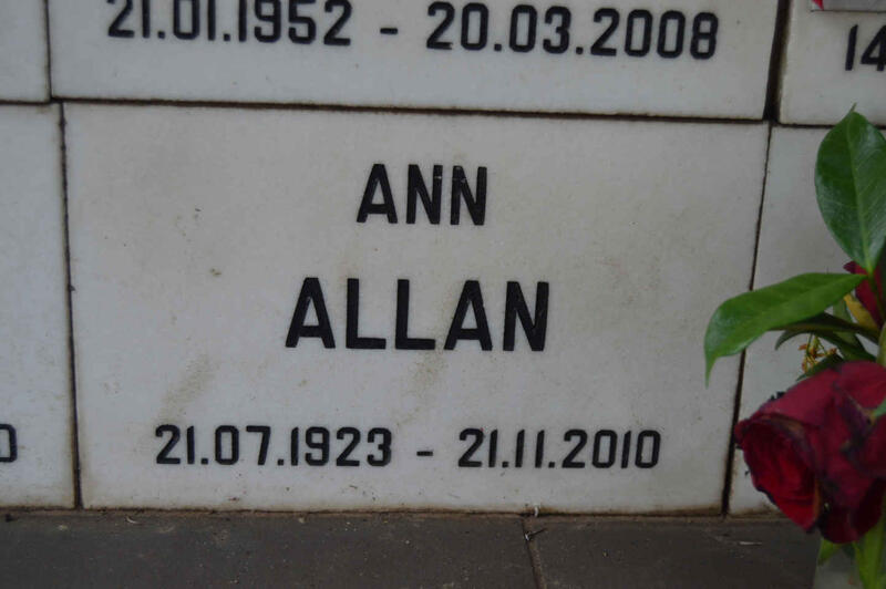 ALLAN Ann 1923-2010