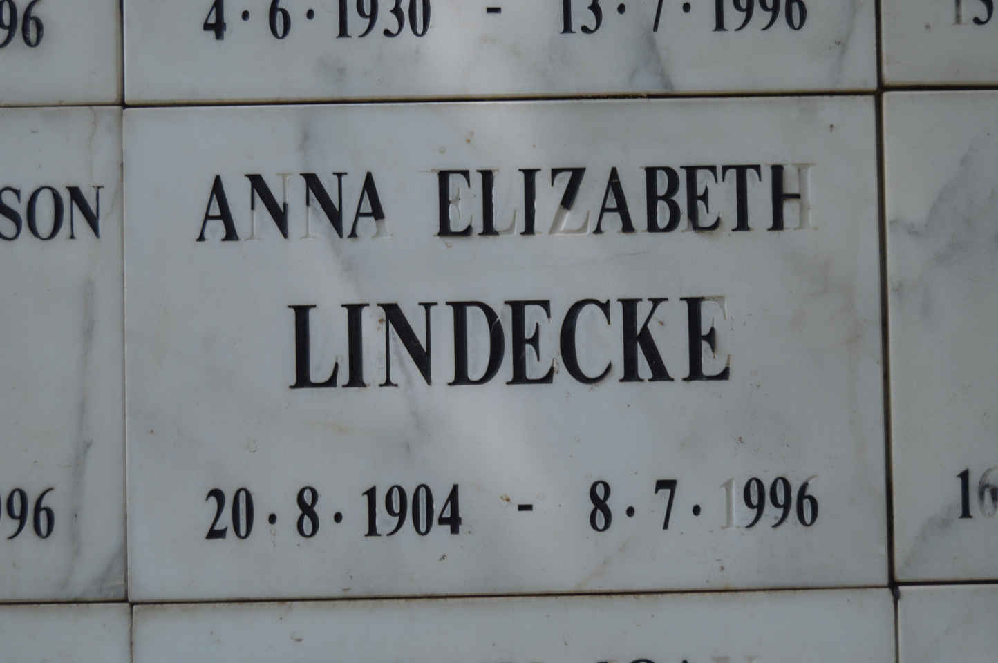 LINDECKE Anna Elizabeth 1904-1996