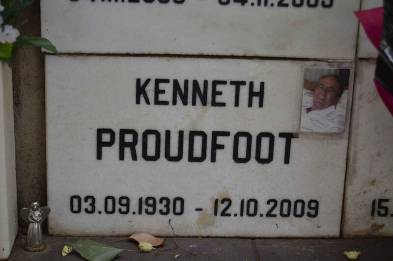 PROUDFOOT Kenneth 1930-2009