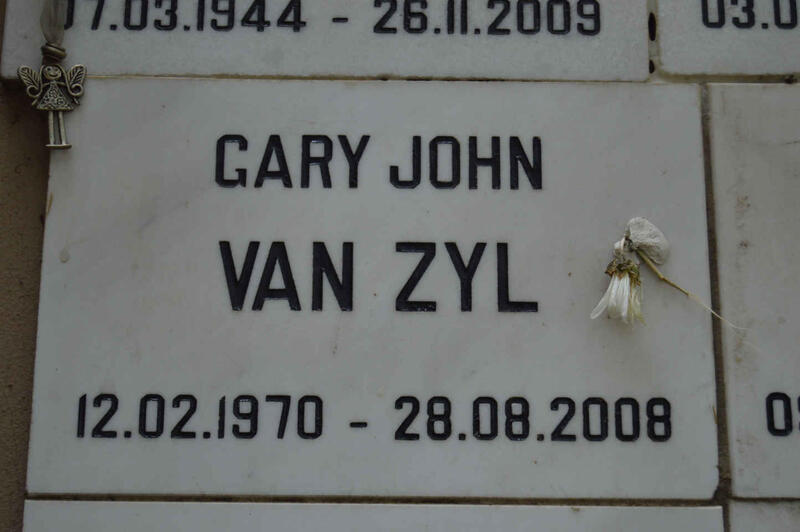 ZYL Gary John, van 1970-2008