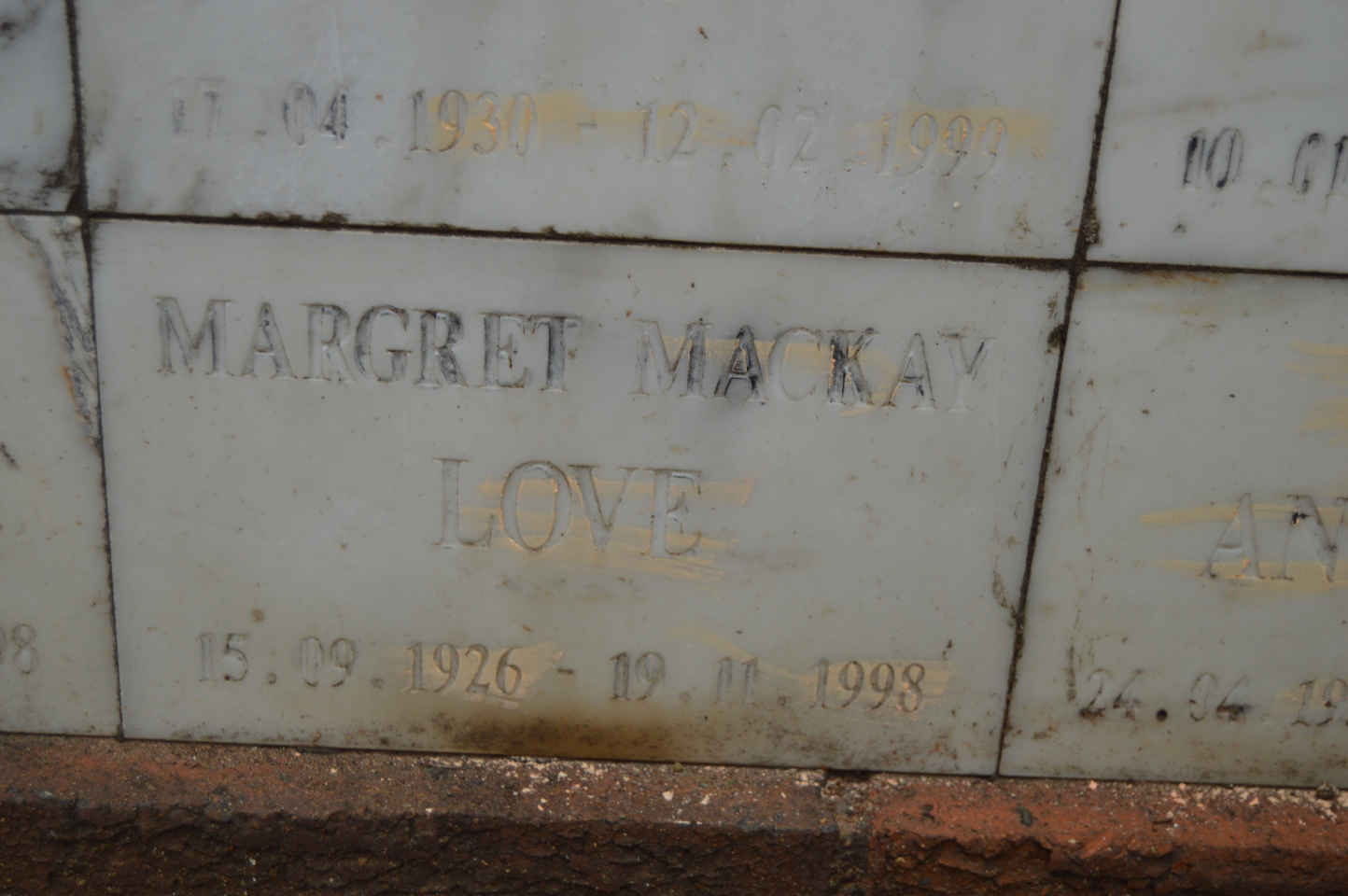 LOVE Margret Mackay 1926-1998