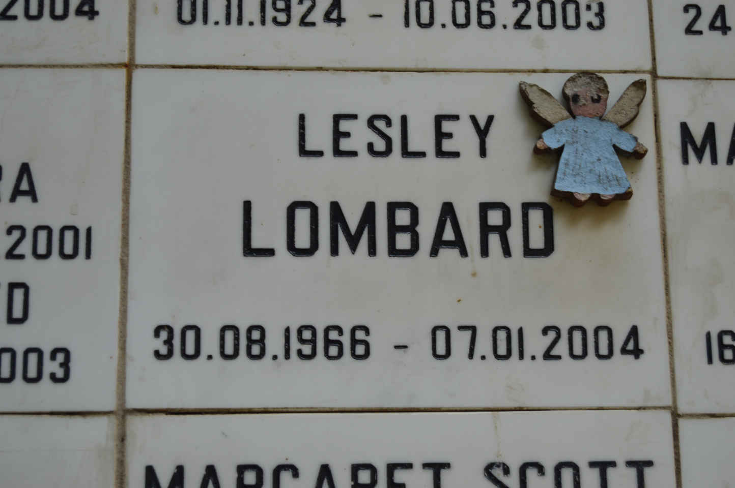 LOMBARD Lesley 1966-2004