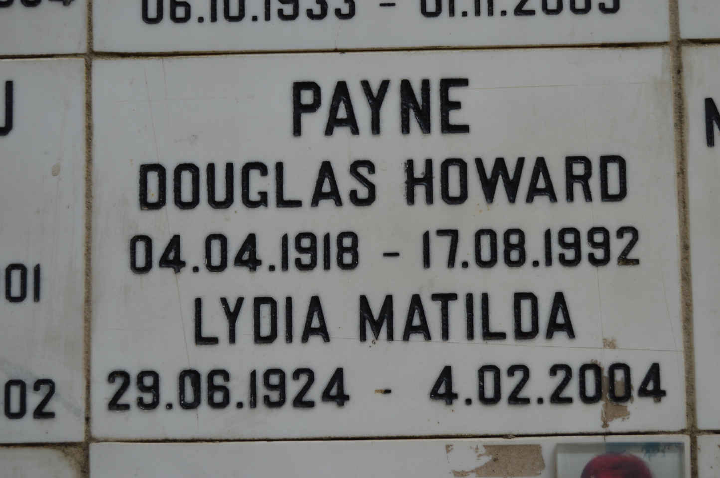 PAYNE Douglas Howard 1918-1992 & Lydia Matilda 1924-2004