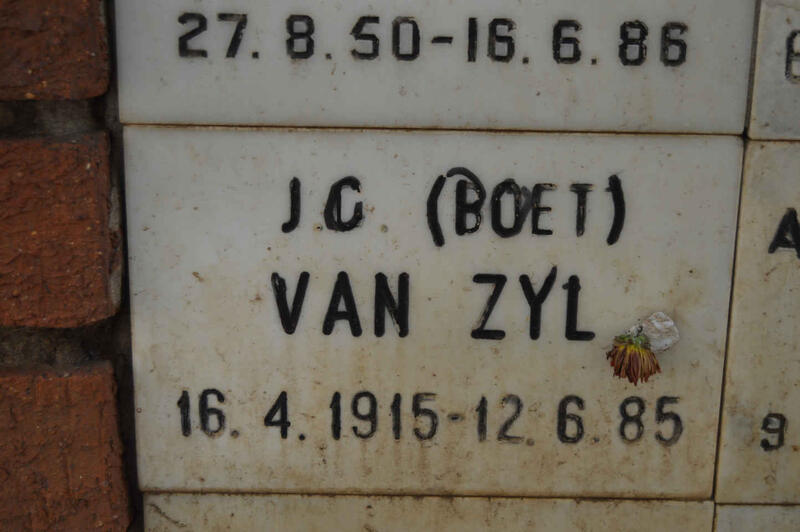 ZYL J.C., van 1915-1985