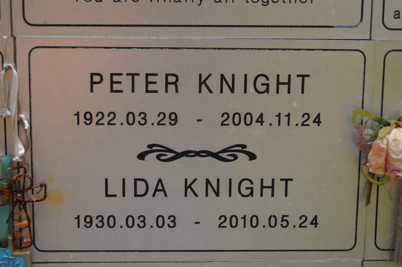 KNIGHT Peter 1922-2004 & Lida 1930-2010