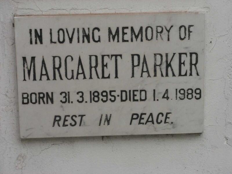 PARKER Margaret 1895-1989