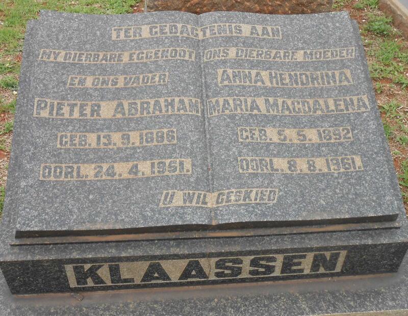 KLAASSEN Pieter Abraham 1886-1951 & Anna Hendrina Maria Magdalena 1892-1961