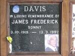 DAVIS James Frederick 1919-1992