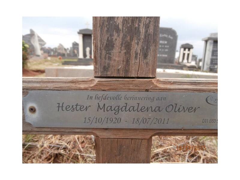 OLIVER Hester Magdalena 1920-2011
