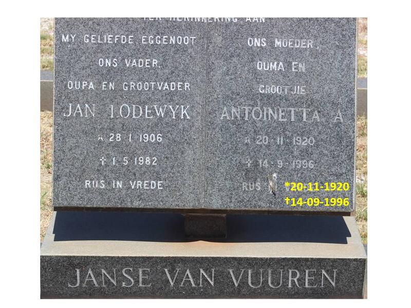 VUUREN Jan Lodewyk, Janse van 1906-1982 & Antoinetta A. 1920-1996