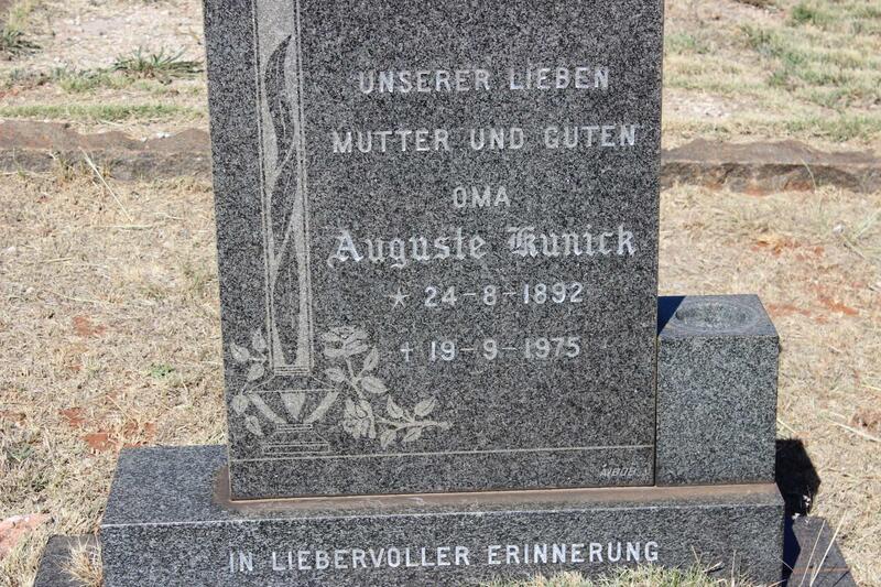 KUNICK Auguste 1892-1975