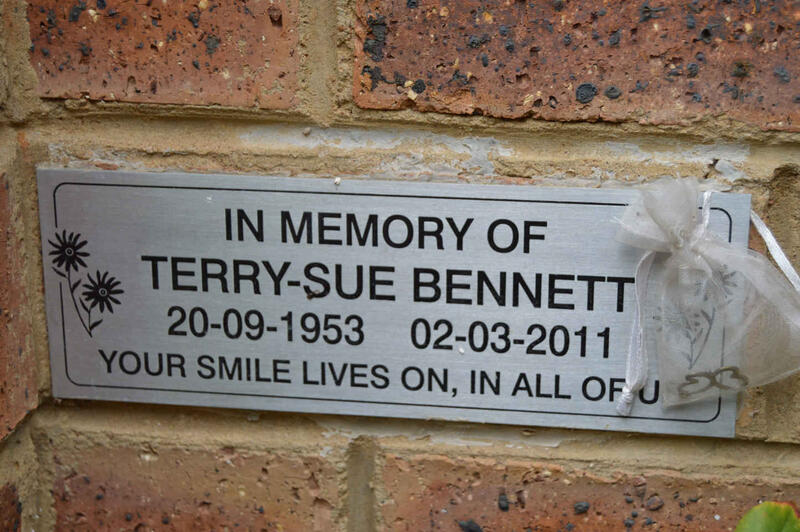 BENNETT Terry-Sue 1953-2011