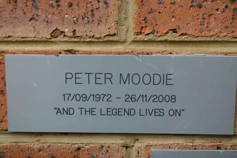 MOODIE Peter 1972-2008