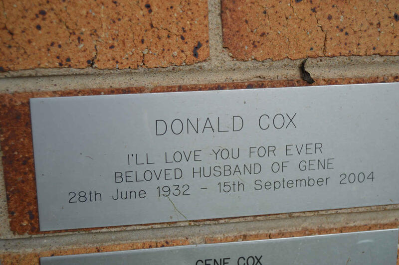 COX Donald 1932-2004