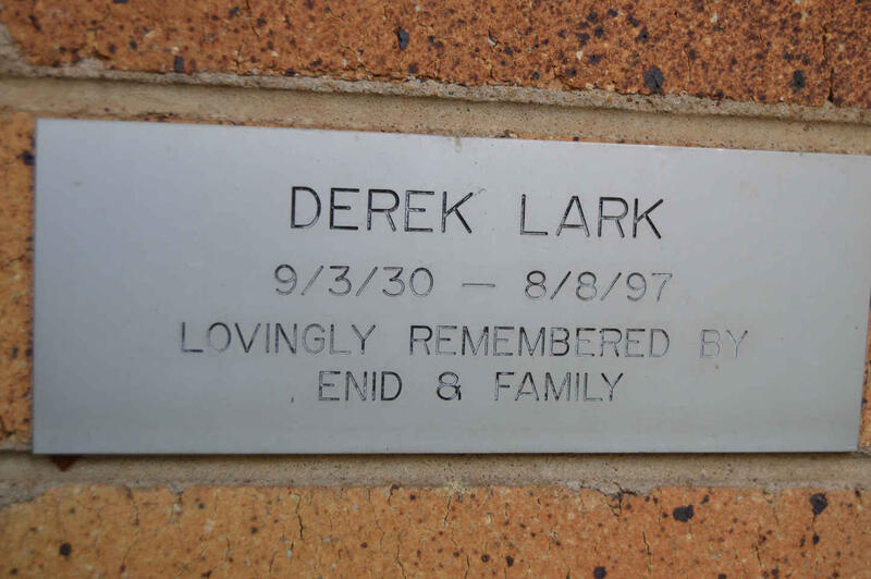 LARK Derek 1930-1997