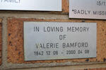 BAMFORD Valerie 1942-2000