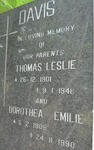 DAVIS Thomas Leslie 1901-1948 & Dorothea Emilie 1906-1990