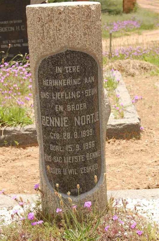 NORTJE Bennie 1939-1956