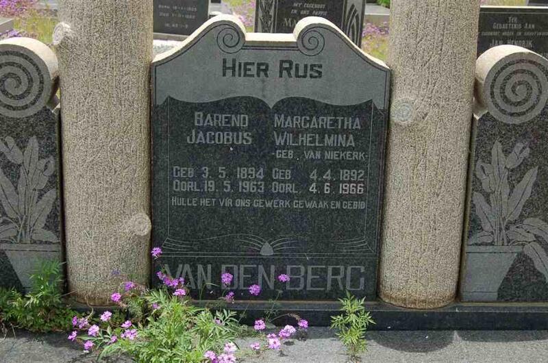 BERG Barend Jacobus, van den 1894-1963 & Margaretha Wilhelmina VAN NIEKERK 1892-1966