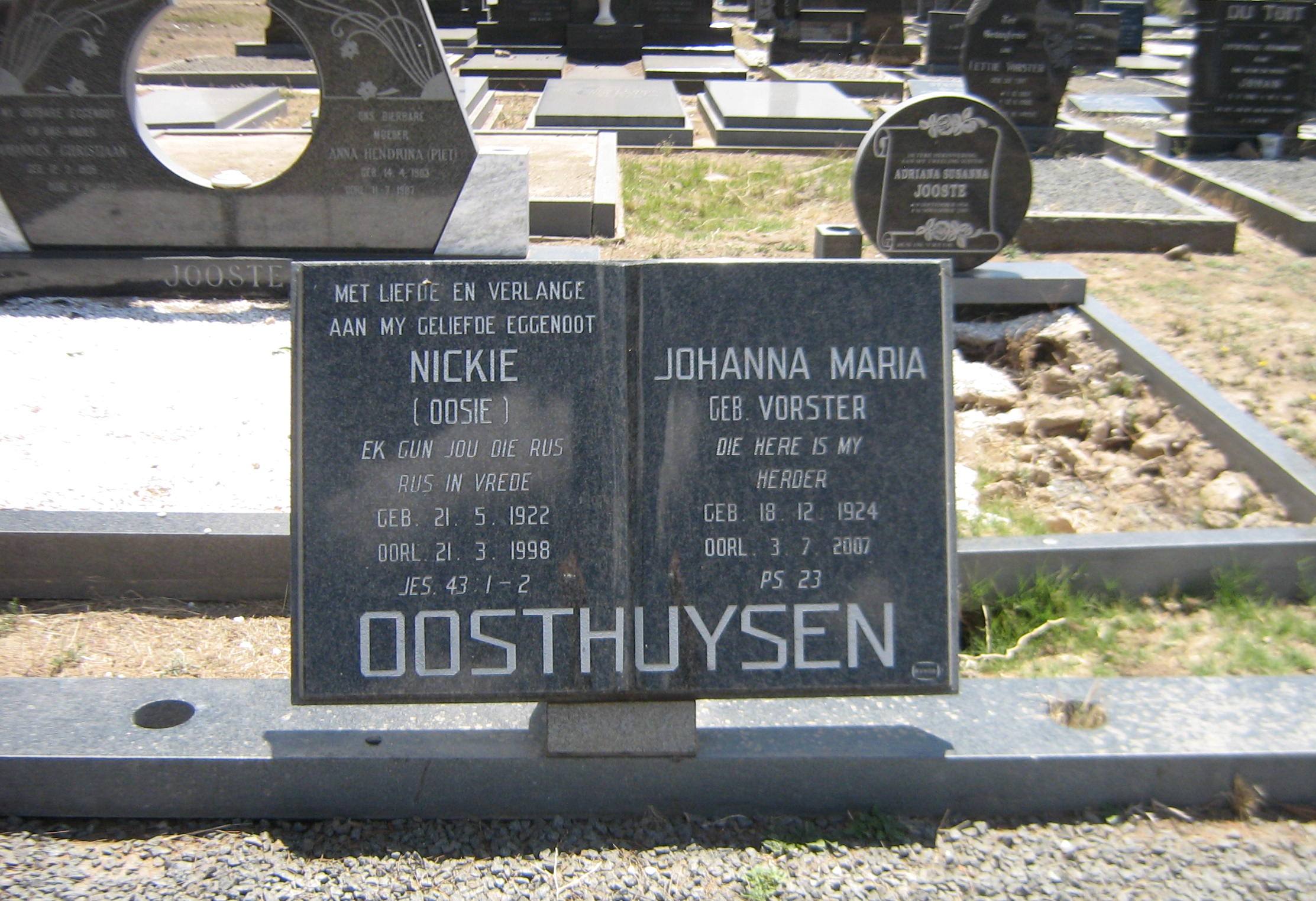 OOSTHUYSEN Nickie 1922-1998 & Johanna Maria VORSTER 1924-2007