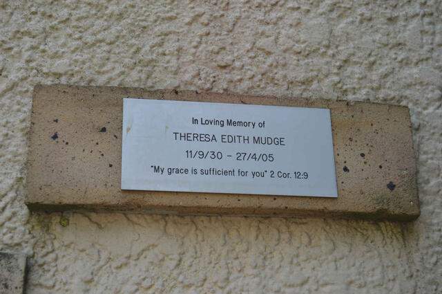 MUDGE Theresa Edith 1930-2005