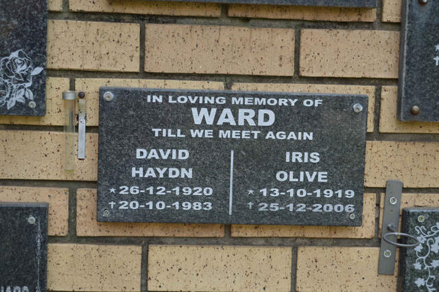 WARD David Haydn 1920-1983 & Iris Olive 1919-2006