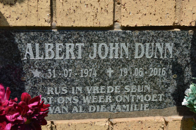 DUNN Albert John 1974-2016