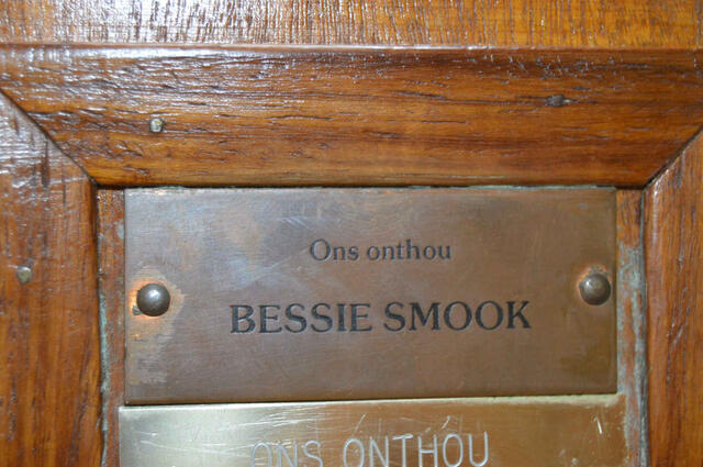 SMOOK Bessie