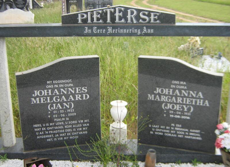 PIETERSE Johannes Melgaard 1923-2009 & Johanna Margarietha 1931-2016