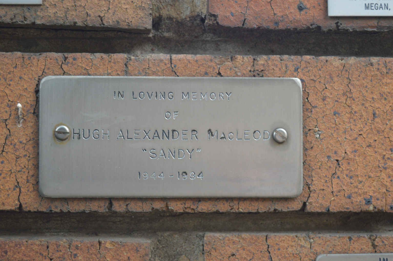 MacLEOD Hugh Alexander 1944-1984