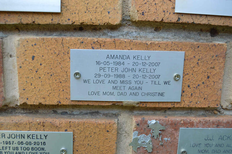 KELLY Peter John 1988-2007 & Amanda 1984-2007