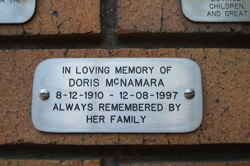 McNAMARA Doris 1910-1997