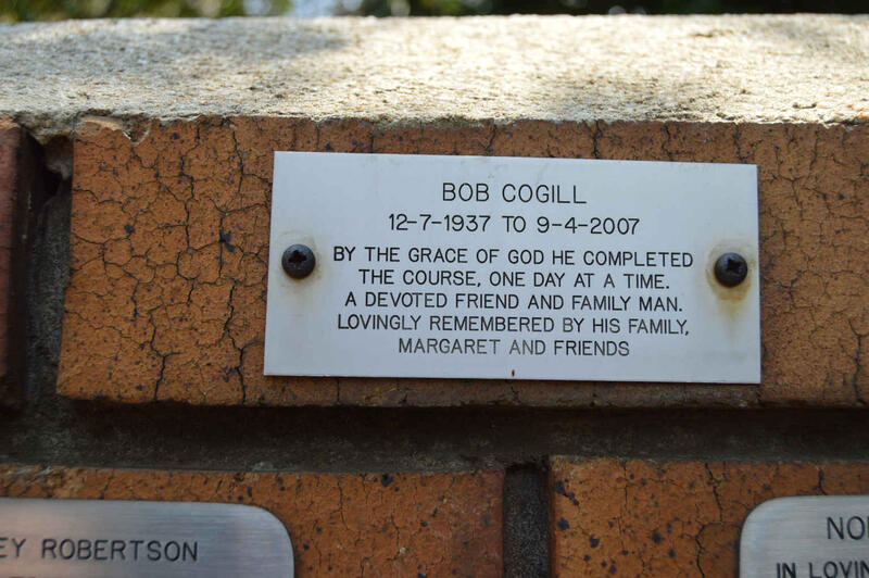 COGILL Bob 1937-2007