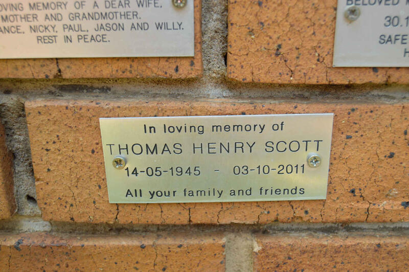 SCOTT Thomas Henry 1945-2011