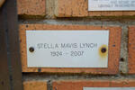 LYNCH Stella Mavis 1924-2007