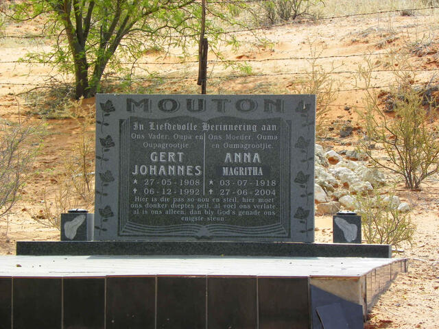 MOUTON Gert Johannes 1908-1992 & Anna Magritha 1918-2004