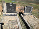 Western Cape, OUDTSHOORN district, Swartberg, Vinkenestrivier 35, Swartberg Private Game Lodge, Witfontein, farm cemetery