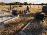 North West, DELAREYVILLE district, Broedersput, Blesbokfontein, farm cemetery