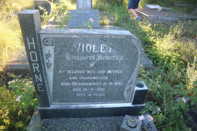 HORNE Violet nee BEZUIDENHOUT 1940-1993