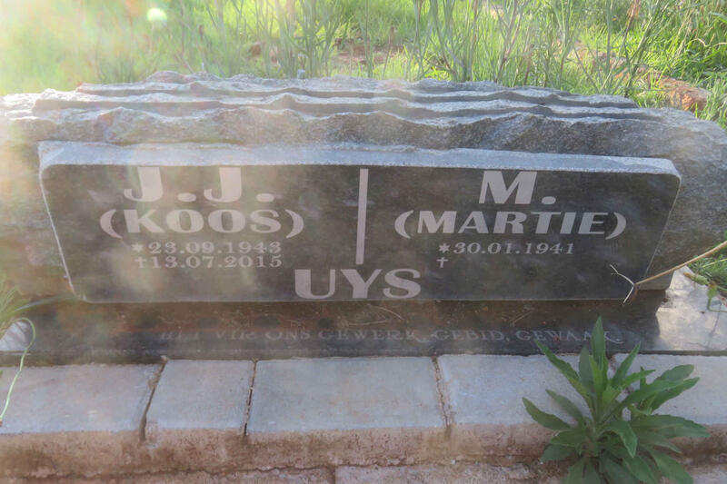 UYS J.J. 1943-2015 & M. 1941-