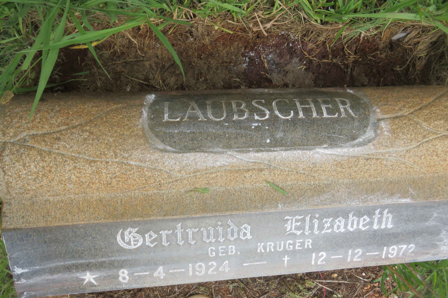LAUBSCHER Gertruida Elizabeth nee KRUGER 1924-1972