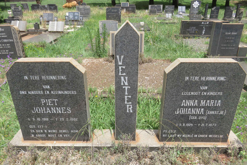 VENTER Piet Johannes 1918-1992 & Anna Maria Johanna UYS 1924-1973