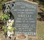 OOSTHUIZEN Estelle 1957-1958