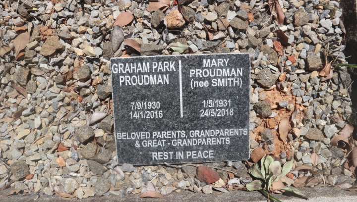 PROUDMAN Graham Park 1930-2016 & Mary SMITH 1931-2018