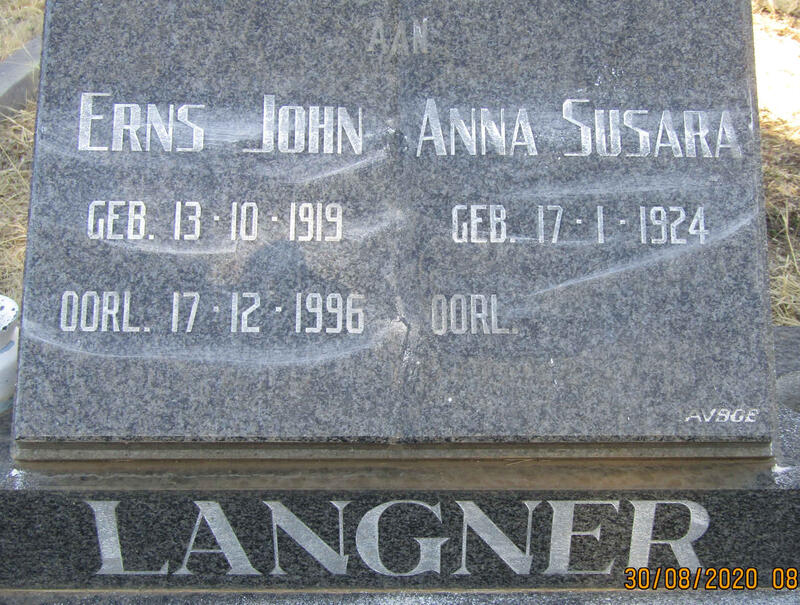 LANGNER Erns John 1919-1996 & Anna Susara 1924-