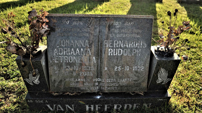 HEERDEN Bernardus Rudolph, van 1932- & Johanna Adriaana Petronella 1939-2005