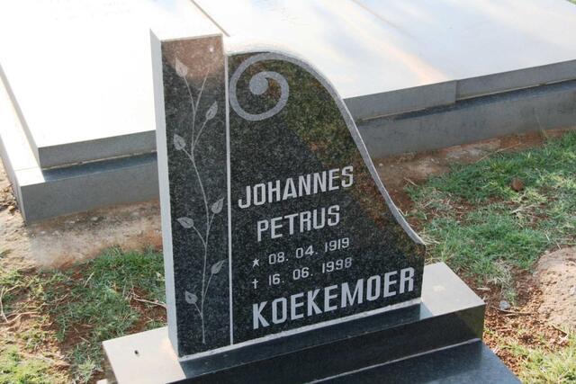 KOEKEMOER Johannes Petrus 1919-1998